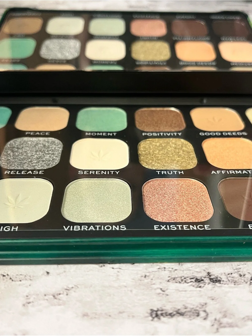 Revolution Emerald Eyeshadow Palette Green Neutrals Aura Collection